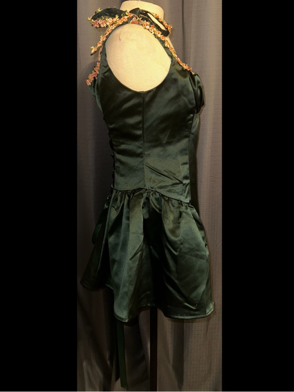 Sugar Thrillz Dolls Kill ‘MAYFAIR RESIDENCE’ Green Satin Flare Dress L NWT - Picture 4 of 16